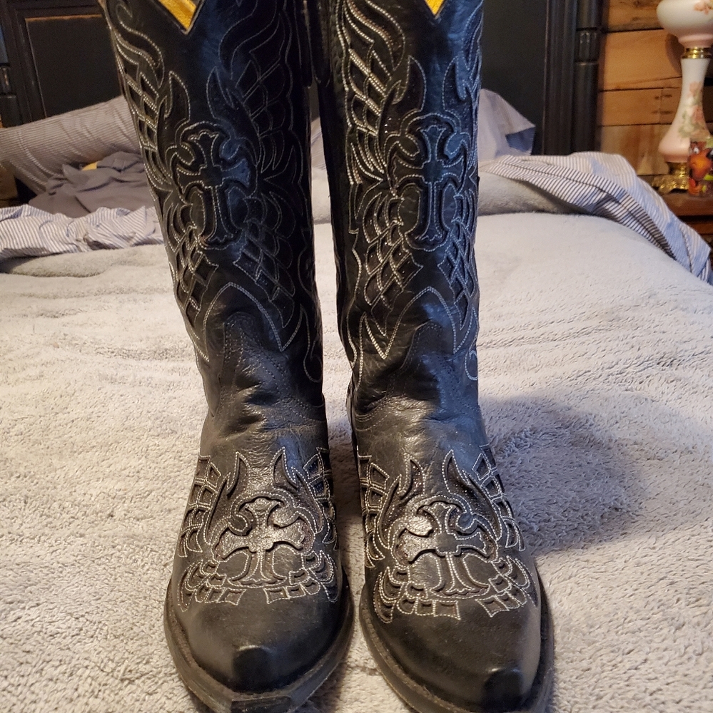 Cavender Boots